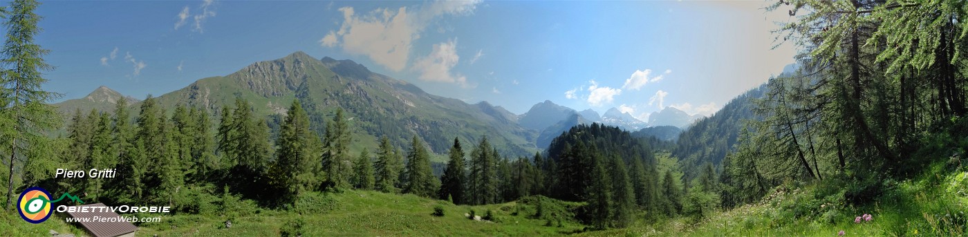 27 Panoramica dalla Baita 'La Cuna'.jpg